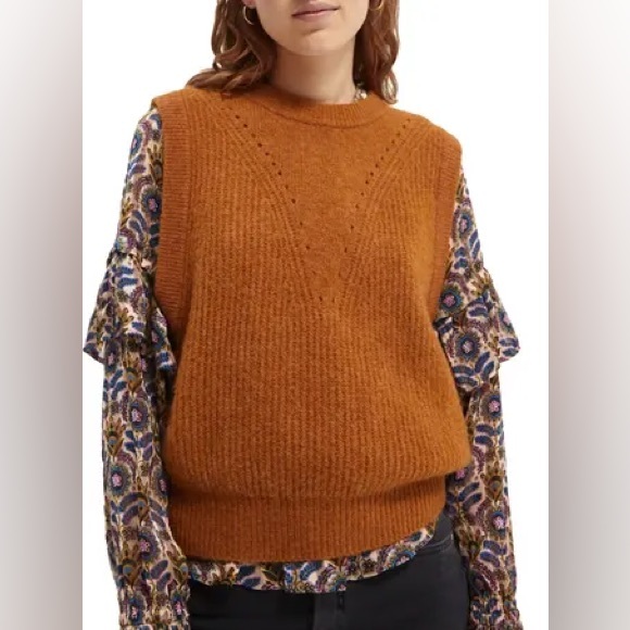 Scotch & Soda V-Neck Sweater in Rich Orange - Picture 3 of 6